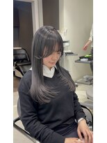 リリー(Lilley)&nbsp;暗髪 透明感カラー！レイヤーカット