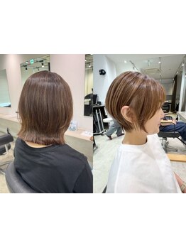 髪や頭皮に潤いを与える効果が期待できる水素カラーは白髪の悩みと相性抜群！明るめのグレイカラーも◎