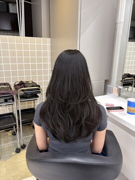 ユナイテッド 横浜(UNITED) レイヤーカット/グレージュ