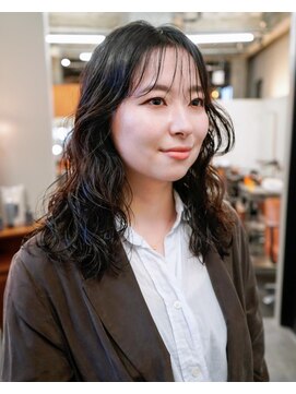 ニール シトロン 名古屋 伏見 丸の内(NEELU citron) 人気!コテ巻き風パーマ!