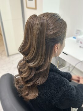 ヘアーメイクサロンアール(hair make salon R) ハーフポニーテール