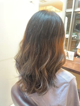 髪質改善/顔周りレイヤーカット/グレージュ[千葉/千葉駅]
