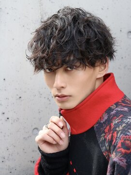 ルーシー 川越(LUCEY) センターパートフェザーパーマシャドウパーマメンズパーマ