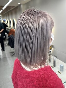 ソル ジングウマエ(SOL JINGUMAE) 表参道ハイトーンカラーショートヘアボブブロンドペールカラー