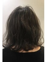 キャンバス バイ ネオリーブ 横浜西口(Canvas by neo.)&nbsp;透明感たっぷりグレージュカラーに軽さを出すレイヤーボブ＊