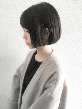 ヴィッカエコル (vicca 'ekolu) 《'ekolu 横山》お洒落なシンプルボブ