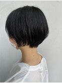大人かわいい雰囲気のハンサムショート