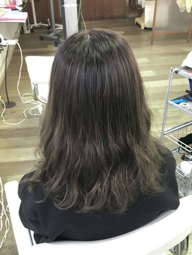 カフベート(Kafbet) ゆるめパーマ