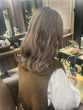 アルカナ 明治神宮前原宿(ARCANA) ホワイトグレージュ コンマヘア くすみカラー グレージュ