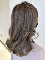 ベガ ヘアーズ ストーリー(VEGA hair's story)&nbsp;ミルクティーアッシュハイトーン透明感グレージュ極細ハイライト