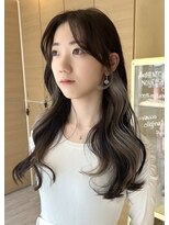 アール 横浜(R)&nbsp;MAKI【ホワイトグレージュインナーカラー♪】