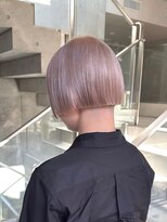 ヲタク(wotaku.)&nbsp;ホワイトミルクティーカラーハイトーントリプルカラーミニボブ