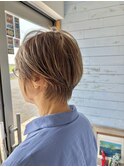 白髪ぼかしショート