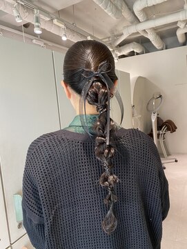 ムーム(Momb) タイトアレンジ