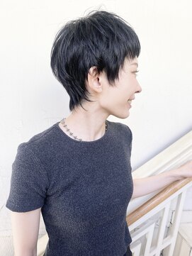 モリオ フロム ロンドン 成増店 【morio成増/一戸】大人かわいいウルフショート