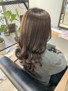 スリー(Three) 【Three/萩原/大分】オリーブカラー/オリーブベージュ/艶感