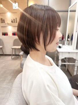 シシ 大宮(She 2.) ショート/ショートボブ/ショートカット/丸みショート/大宮