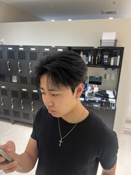 ステージ(STAGE) ダウンパーマ　ニュアンスパーマ　センターパート