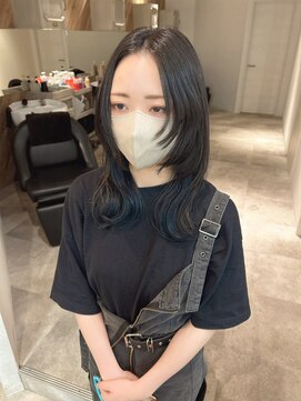 アイリー 名古屋(A/LEE) ウルフカット/レイヤーカット