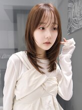 イリ(iLi) 【iLi×REN】レイヤー/ミルクティーブラウン/ハッシュカット