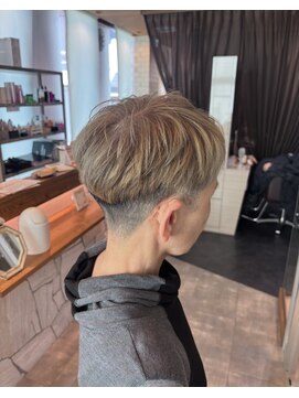 ヘアーリゾートノーブル(Hair Resort Noble) ベージュ系デザインカラー