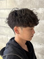 ニアウ 伊勢崎連取店(Niau)&nbsp;MEN’S HAIR/サーフカール/刈り上げセンターパート/伊勢崎