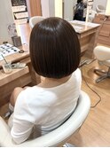 アッシュベージュ/切りっぱなしボブ
