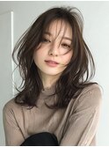 【ソフトエレガント】透け感グレージュの韓国風レイヤーミディ