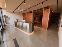SEN ダブルカラー/髪質改善/ハイライト/レイヤーカット/縮毛矯正【9月OPEN（予定）】の雰囲気（縮毛矯正/レイヤーカット/インナーカラー/ブリーチ/韓国/学割U24）