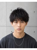 黒髪ニュアンスマッシュ束感メンズパーマ