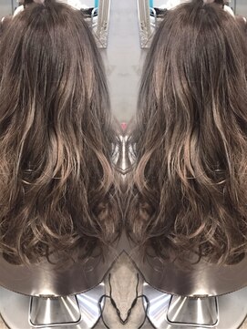 エスト 小倉(est) 【外国人風バレイヤージュカラー】