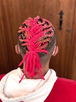 カペリマレーナ(Capelli Malena)&nbsp;ピンク　ブレイズ　ツーブロック