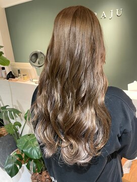 サラジュ 梅田店(SARAJU) saraju ヒラノ　透明感グレージュ