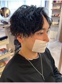 ツイストスパイラルパーマメンズカットセンターパート