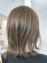 インビテーション(invitation)&nbsp;ハイトーンカラー◎ミルクティーアッシュ