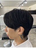 セクシーセンターパートウルフ毛流れメンズパーマ