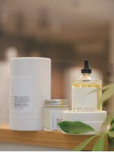 カラーデザインを楽しむためのスタイリング商品多数◎track oilで毎日を彩る＊ 〈track oil 4180円 90ml〉