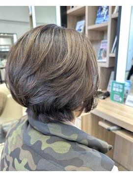 ディーボーイ 健軍店(D-BOY) ショートボブ/ハイライト