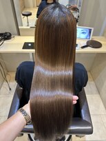 ジーナ 高槻(Zina)&nbsp;＊柔らかストレート大人ガーリーカラー＊美髪【Zina高槻】