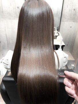 ピリオド 赤坂(Period.) ロングヘアーモカブラウン髪質改善赤坂見附