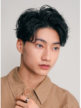 レタッチ バイ フィフス 天神大名(RETOUCH by fifth) 福岡天神メンズフェザーパーマフェザーショートスパイラルパーマ