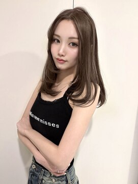 ペレ 栄 アネックス(PELE栄ANNEX) ピンクベージュ/アンブレラカラー/クールショート/前髪/栄