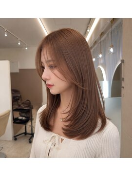 ネモネ バイ ミリー 梅田茶屋町(nemone by milly) 【梅田茶屋町】ワンカールレイヤーカット
