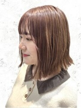 パークヘア 天神大名(parc hair) ミディアムヘア 暖色カラー ピンクブラウン ブリーチカラー