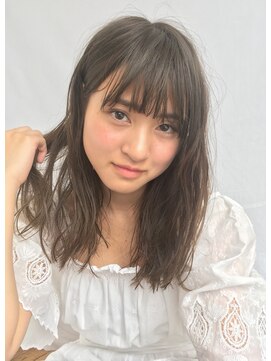 チェルシー 表参道 学生限定　しっかりかかっているけど「波が高く無いパーマ」