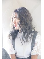 コルト(COLT) シースルーバング×ミルクティアッシュグラデーション