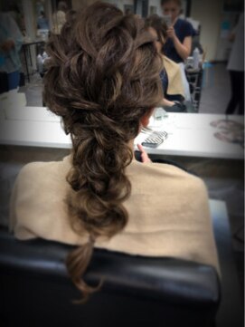 エルエス(L/S hairmake & Bridal) 網おろしアレンジ