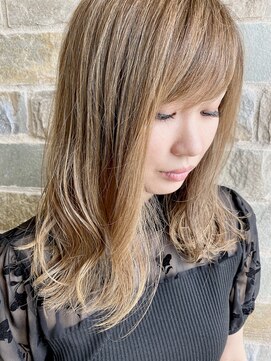 ディア(Dear) ヌーディベージュの大人ロブ