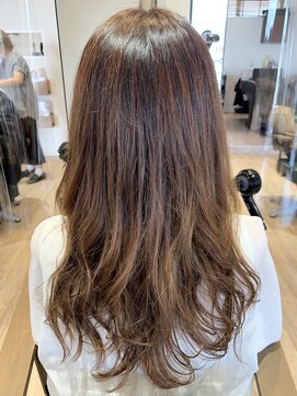 サラ(sarah) ナチュラルカールロングヘア