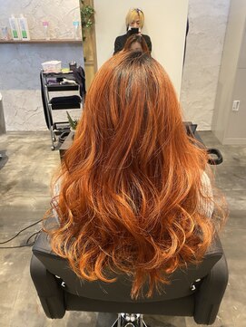 ユニ(Uni) オレンジ×グラデーションカラー